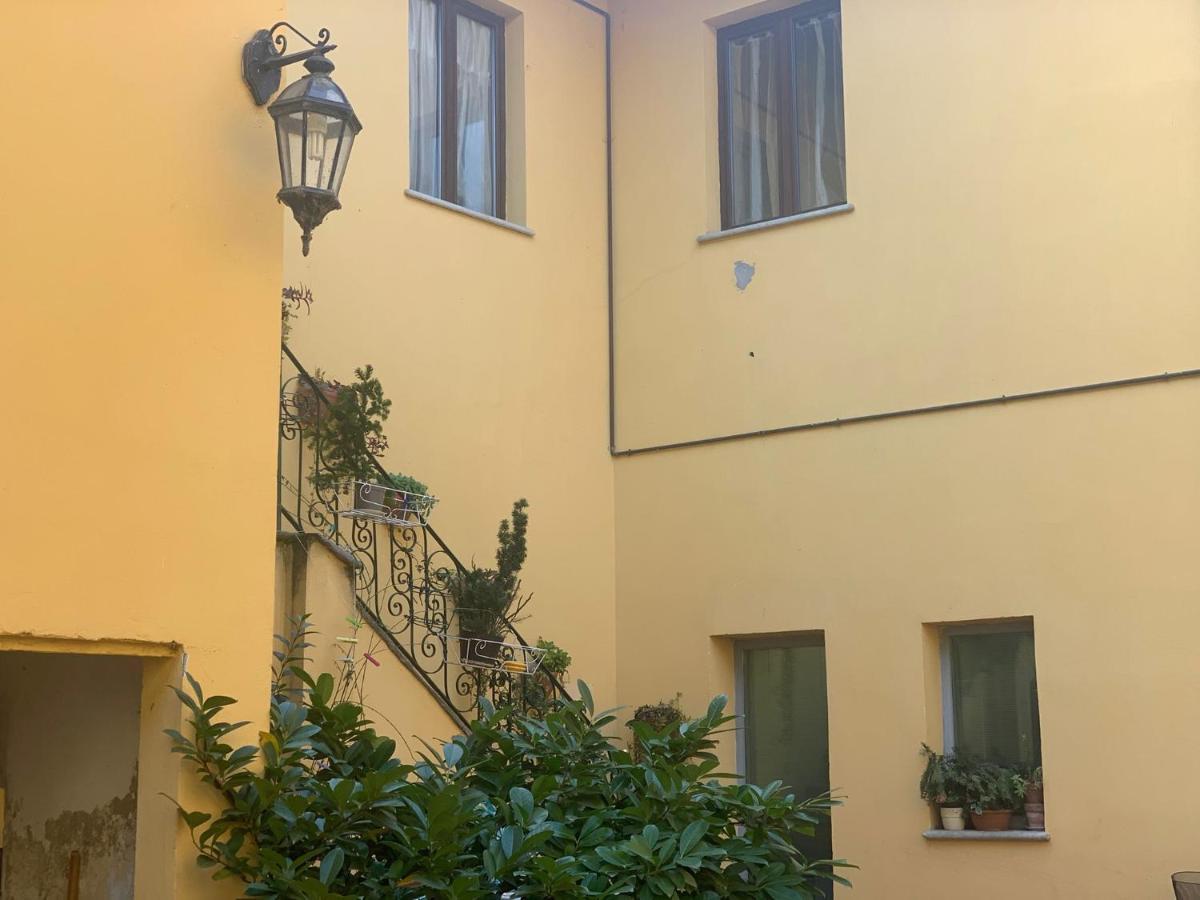 Novi Ligure Private Apartment Екстер'єр фото
