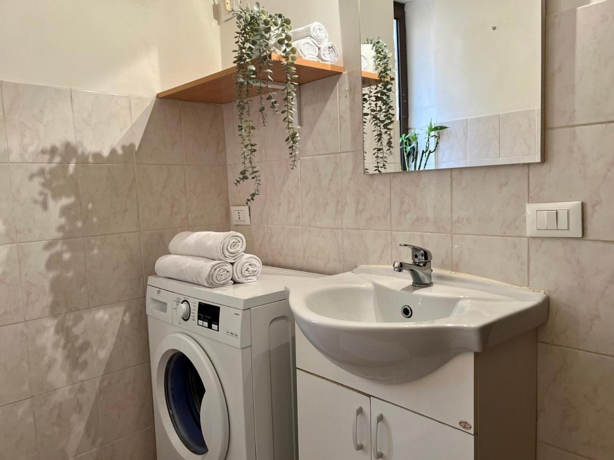 Novi Ligure Private Apartment Екстер'єр фото