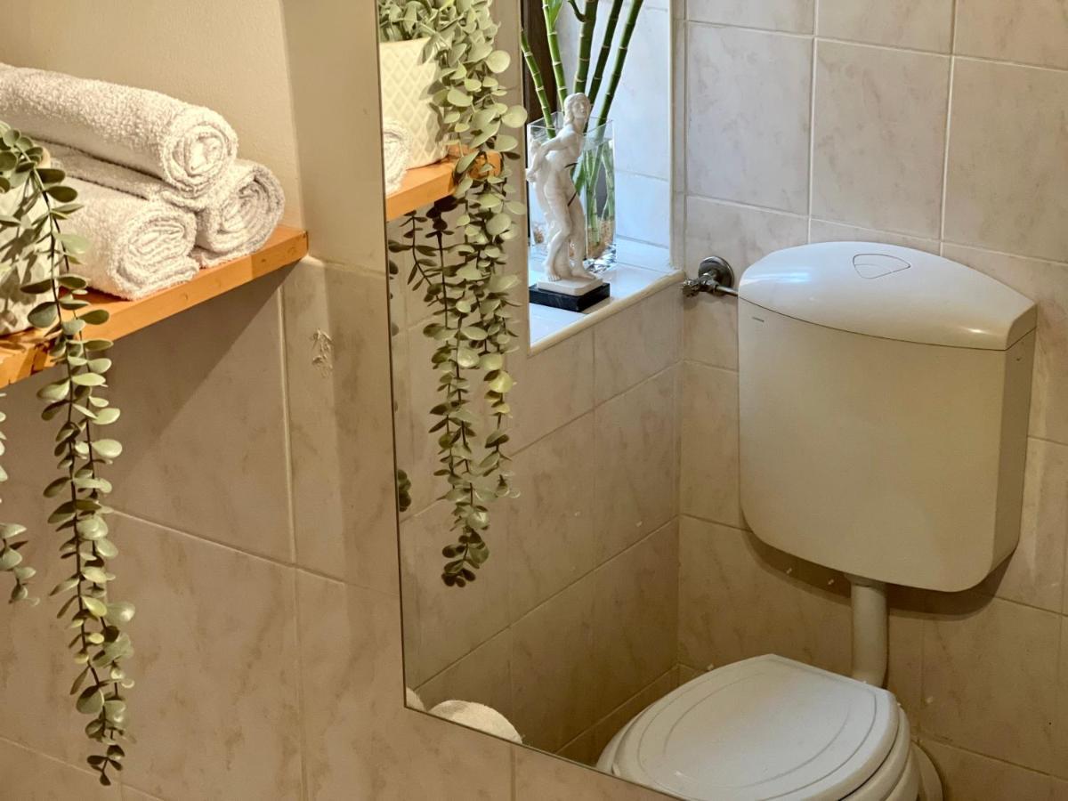 Novi Ligure Private Apartment Екстер'єр фото